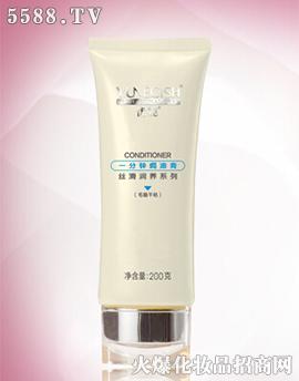 �V���Ѓ�(y��u)���ջ����޹�˾���z����(r��n)�B(y��ng)һ��犟h�͸�200