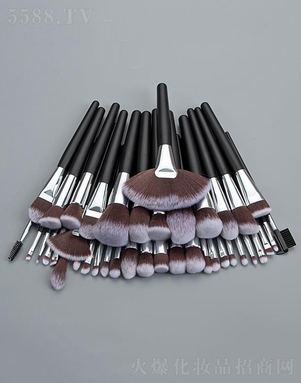 ���ϴ��»��y�þ����޹�˾��������40֧���yˢ���b   ȫ��ܛë���y�L(zh��ng)��M��ˢ��