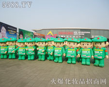 ȫ���Ը������ĸ���ӭ���µ��x����