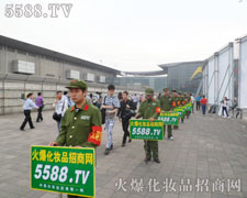 �𱬑�(zh��n)ʿ���Є����˂�չʾ5588.TV������