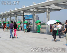 �Gɫ܊�b������������������(hu��)��ǰ���^�p