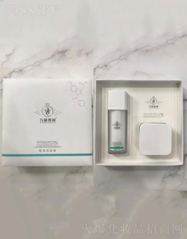 �f��Ħ������