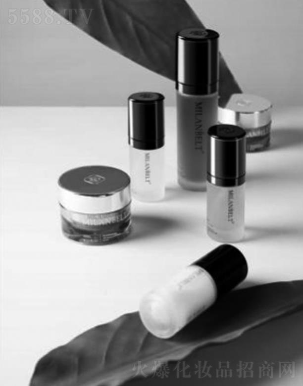 ɫ�gˮ��ˬƽ��ƪ ���Ƽ��w������ë�׆��}