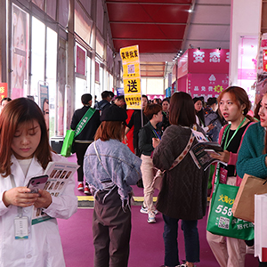 ���˵Ĉ�(ji��n)����͸¶�o(w��)�F����