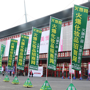 �𱬻��yƷ���̾W(w��ng)ͬ�ąf(xi��)�����ل�(chu��ng)�x����