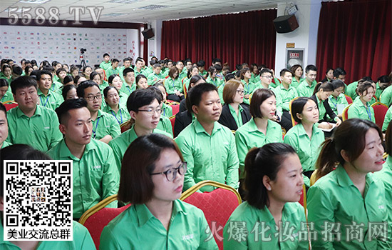 火爆網(wǎng)“職場商務(wù)禮儀操作實(shí)務(wù)”訓(xùn)練營 火爆網(wǎng)“職場商務(wù)禮儀操作實(shí)務(wù)”訓(xùn)練營