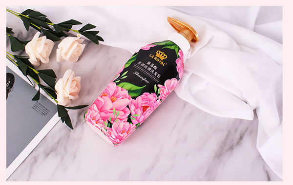 王氏氨基酸水潤絲滑洗發(fā)乳 王氏氨基酸水潤絲滑洗發(fā)乳