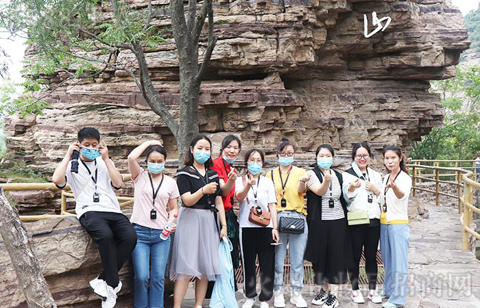 以夢為馬,不負(fù)韶華 以夢為馬,不負(fù)韶華