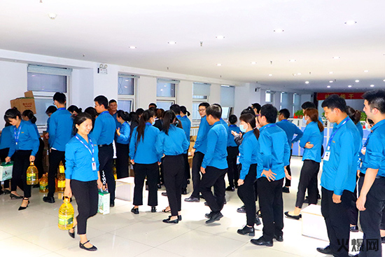 �𱬼����I(l��ng)ȡ����YƷ