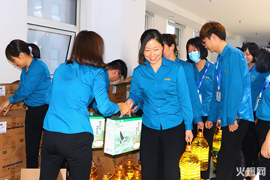 �𱬼����I(l��ng)ȡ����YƷ