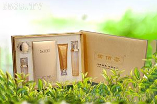 御佰芬茶樹凈顏清透五件套 御佰芬茶樹凈顏清透五件套