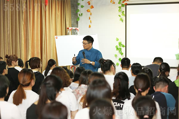 走進老君山,觀君山飛瀑,覽巖林奇觀,品老子道統(tǒng) 走進老君山,觀君山飛瀑,覽巖林奇觀,品老子道統(tǒng)