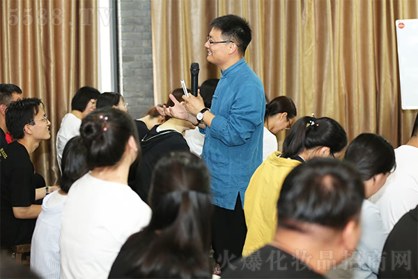 登老君山,學(xué)國(guó)學(xué)文化! 登老君山,學(xué)國(guó)學(xué)文化!