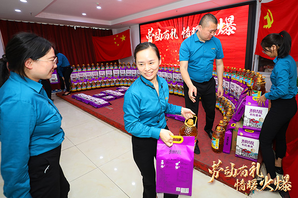 �ڄ��жY����ů�𱬣��𱬾W(w��ng)��T��������һ�ڄӹ�(ji��)����