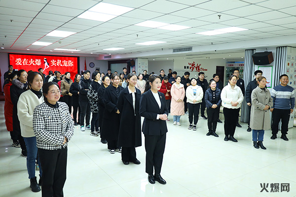 �펽�`���A�������»����𱬾W(w��ng)��T���l(f��)��Ů��(ji��)�YƷ��