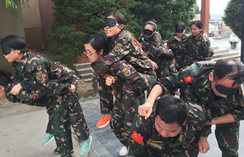 朋友一生一起走，那些日子不再有