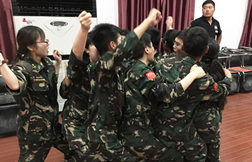 夢(mèng)想不是單個(gè)人的守護(hù)，而是團(tuán)隊(duì)共同的堅(jiān)持，共同的守護(hù)！