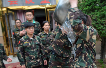 失敗并不可怕，可怕的是你失去面對(duì)失敗的勇氣！