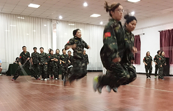 挑戰(zhàn)冠軍隊(duì)：體力與意志力的較量，速度與時(shí)間的對(duì)決！