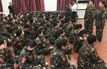 干部招聘，領(lǐng)袖現(xiàn)場(chǎng)兌現(xiàn)承諾！