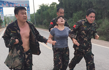 15公里徒步磨礪，火爆網(wǎng)鑄就精英團(tuán)隊(duì)挑極限！