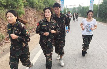 真真正正去走，一步一個(gè)腳印去量！