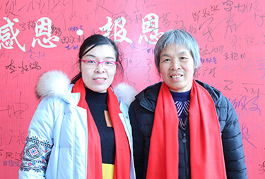 ��������L��ĸ�������²�����(j��ng)���cĸ�H��Ӱ��